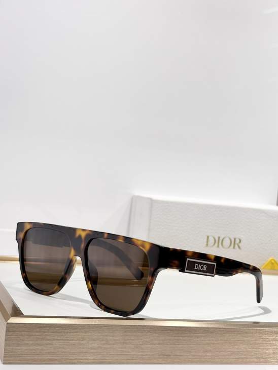 Picture of Dior Sunglasses _SKUfw76988824fw